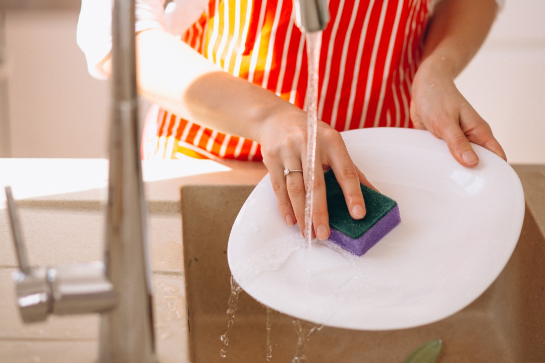 The Hidden Dangers of Chemical-Based Dishwash Bars: Protect Your Skin and the Planet