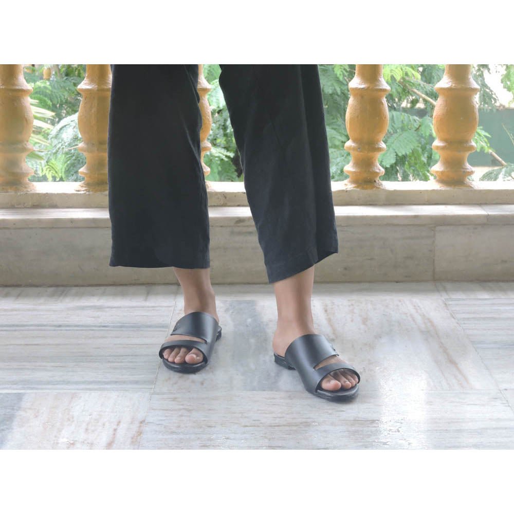 Verde Bhramara Open Toe Slide Sandals
