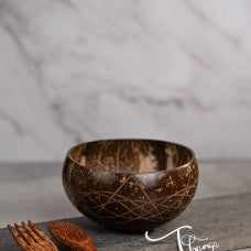 Thenga Coconut Bowl /Shell + Spoon, Eco Friendly And Toxin Free For Smoothie, Soups Or Salad (600 Ml)