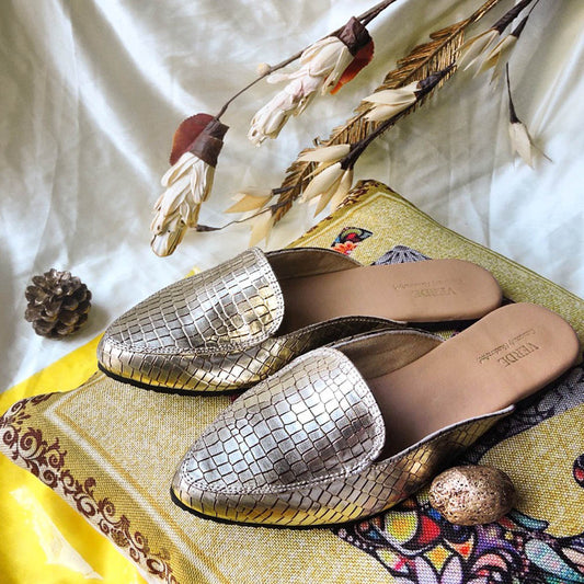 Verde Oranda Pointed Toe Slide Sandals